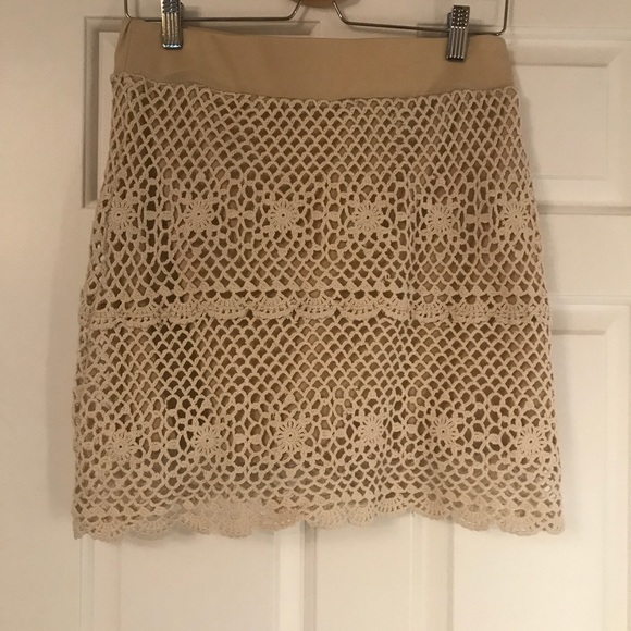 2/30 Suzy Shier Mini Skirt - Picture 2 of 5